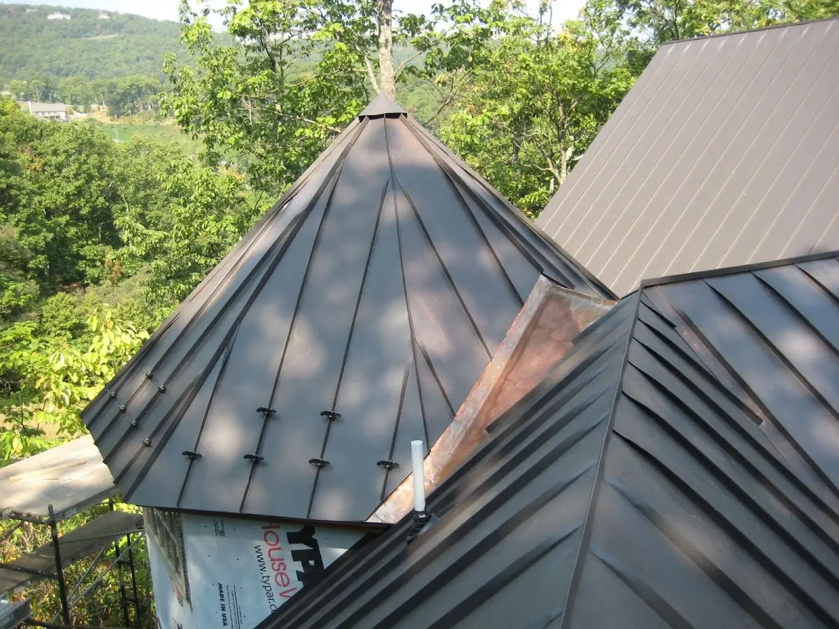 Professional Gutter Cleaning by Craftsman Roofing in Pikeville